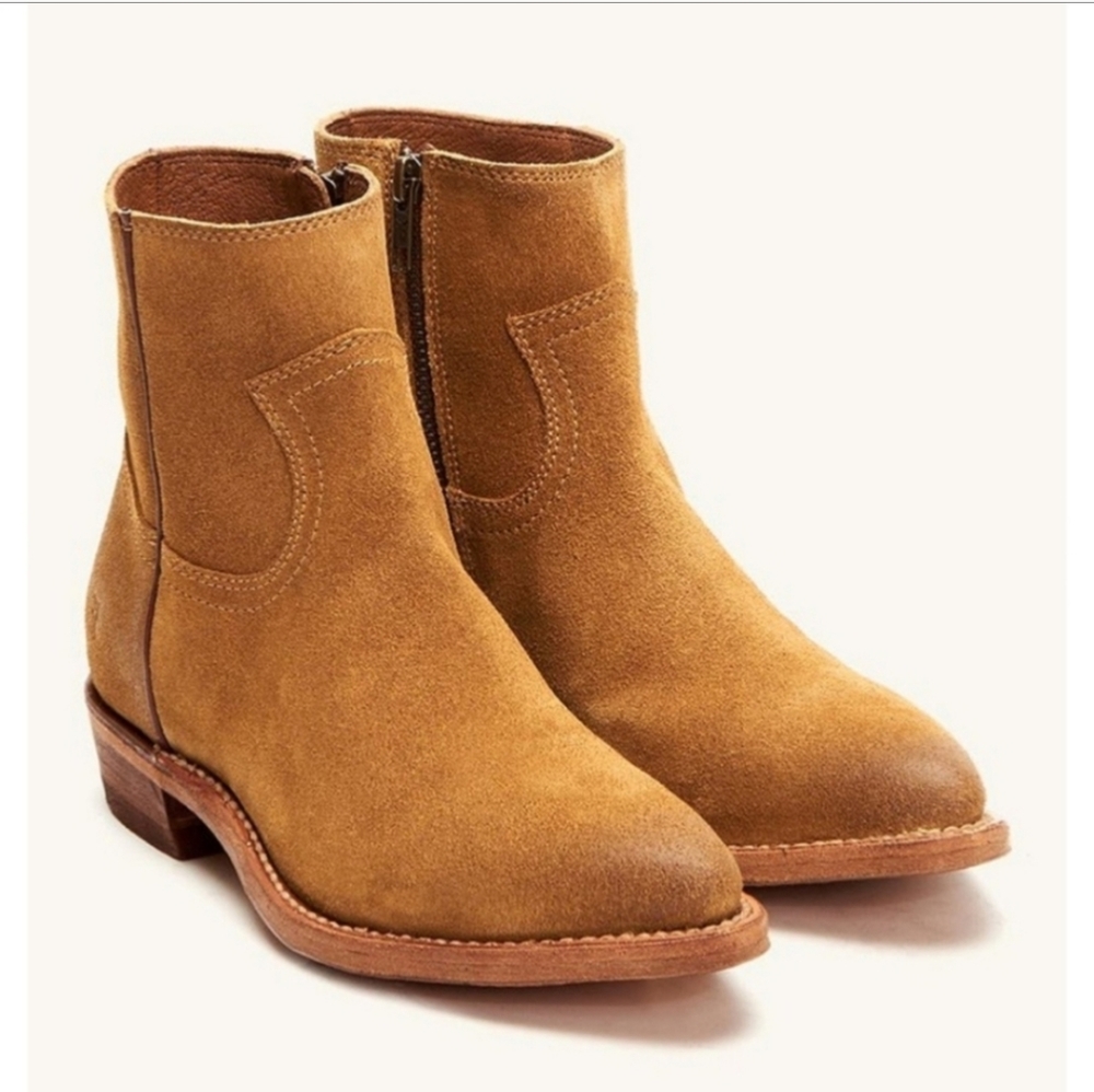 Frye Billy Suede Boot. Size 9 Mustard Yello/Brandy color.